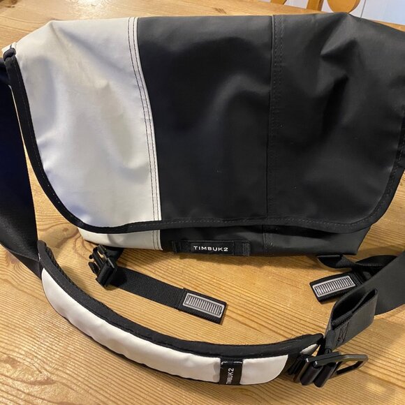 Timbuk2 Classic Messenger Bag -- small, waterproof, black / white, laptop sleeve - Picture 2 of 15